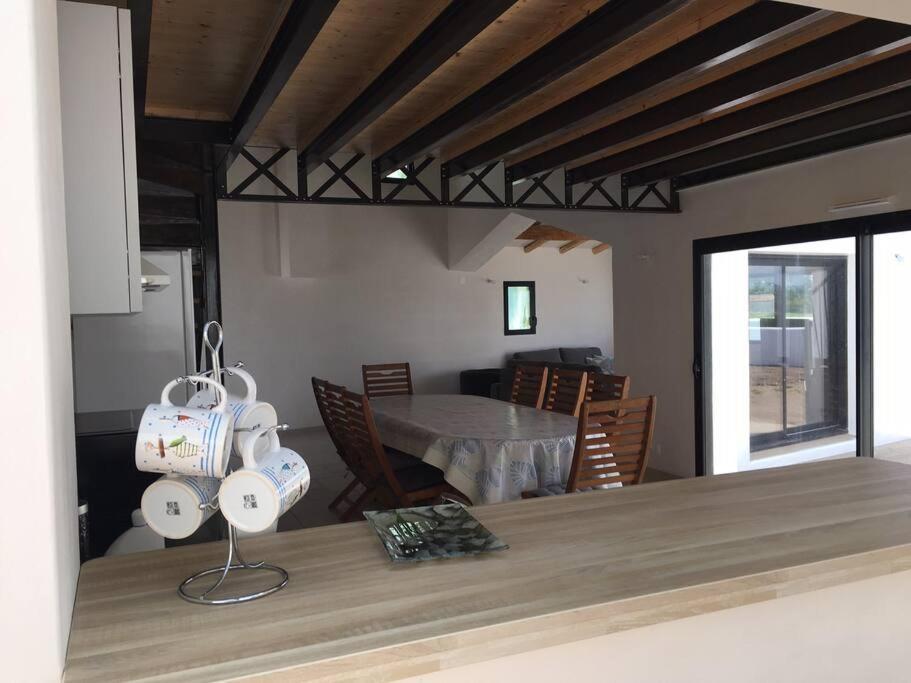 Maison Au Vieil A Noirmoutier Le Grand Vieil Luaran gambar