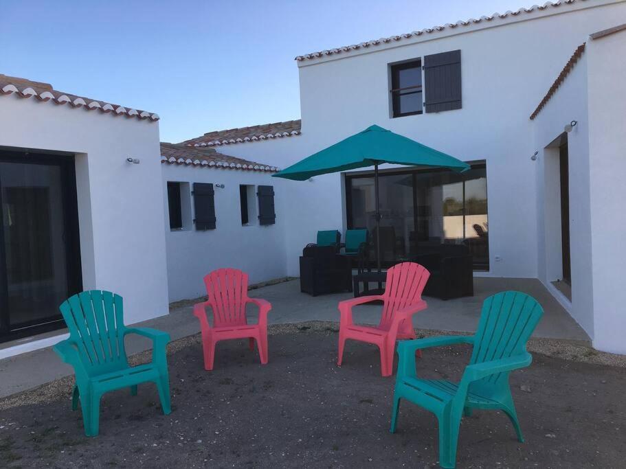 Maison Au Vieil A Noirmoutier Le Grand Vieil Luaran gambar